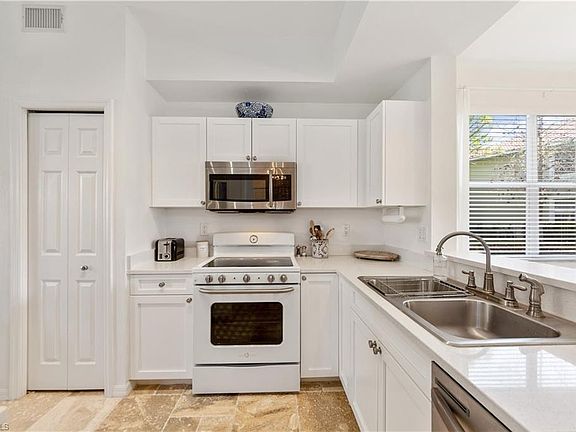 5th image of 2310 Carrington Ct #9-101