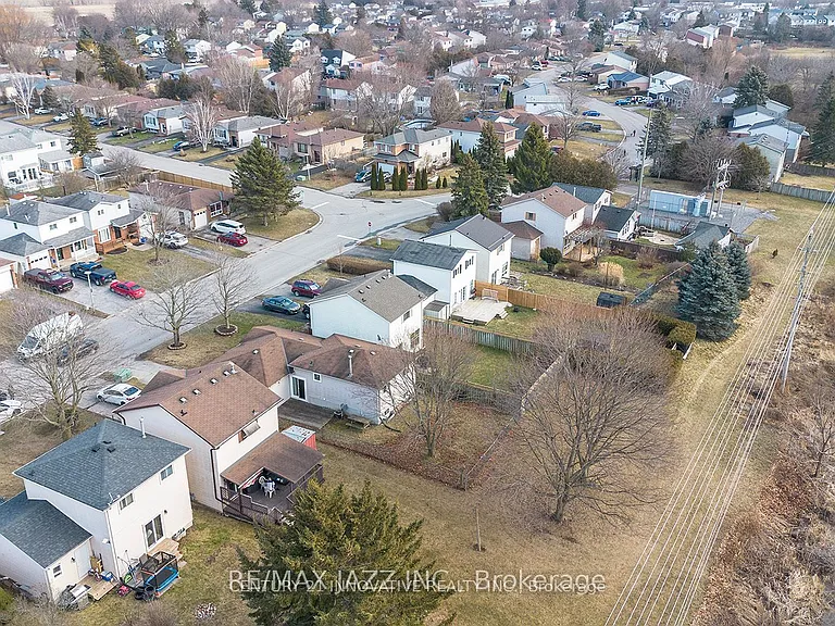 125 Peacock Blvd — Photo 29