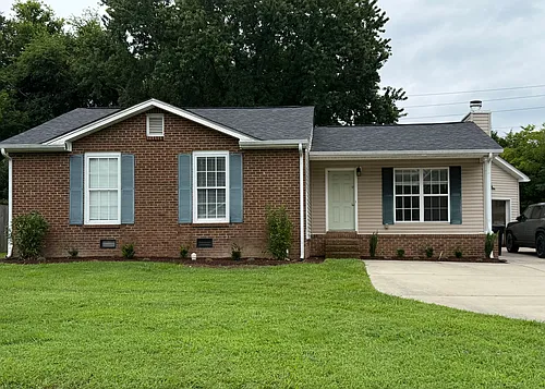 153 Arsenal Dr Photo 1