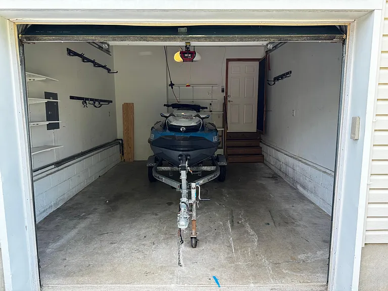 881 Linden Ave — Photo 18