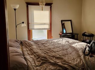 313 Park Ave APT 2, Antioch, IL