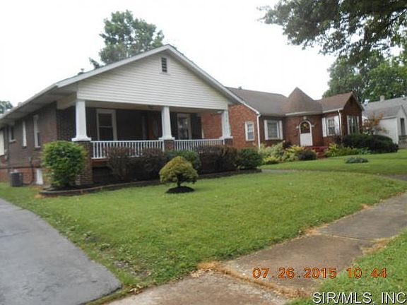 2nd image of 2516 Benton St