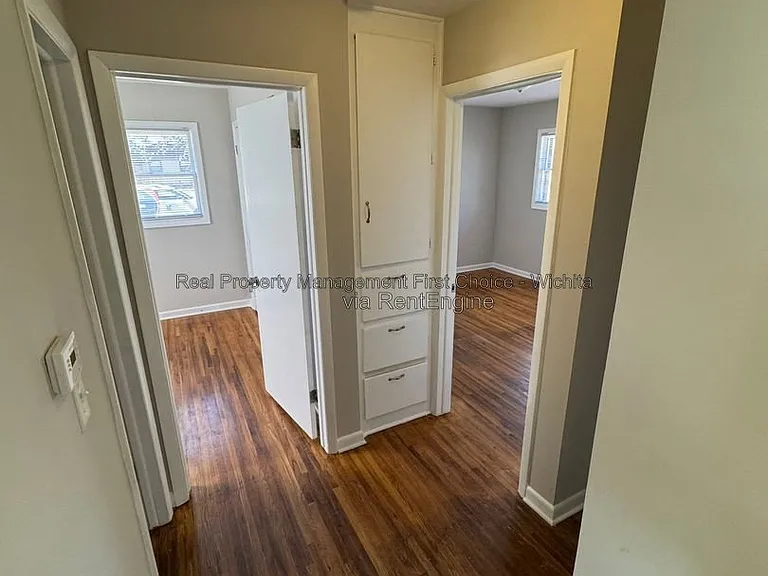 1636 S Mission Rd — Photo 11