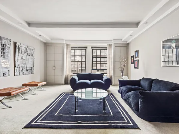 1 5th Avenue image 1 of 12