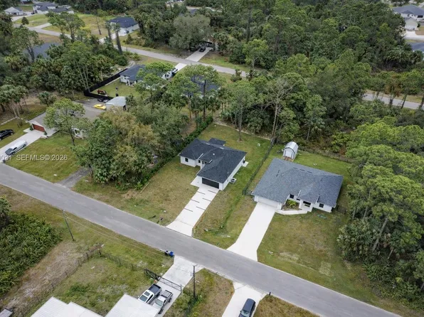 3749 Kilarney St, Fort Myers, FL 33905