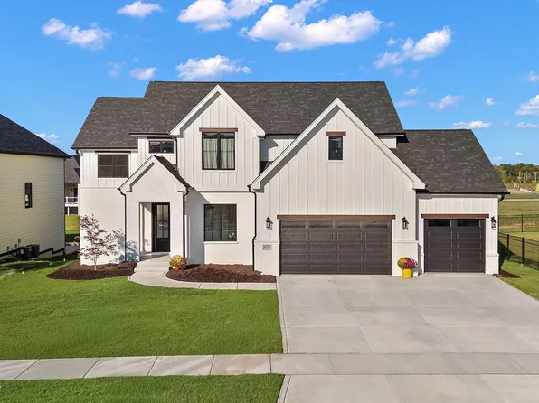 9701 Sweetspire Ave, Saint John, IN 46373