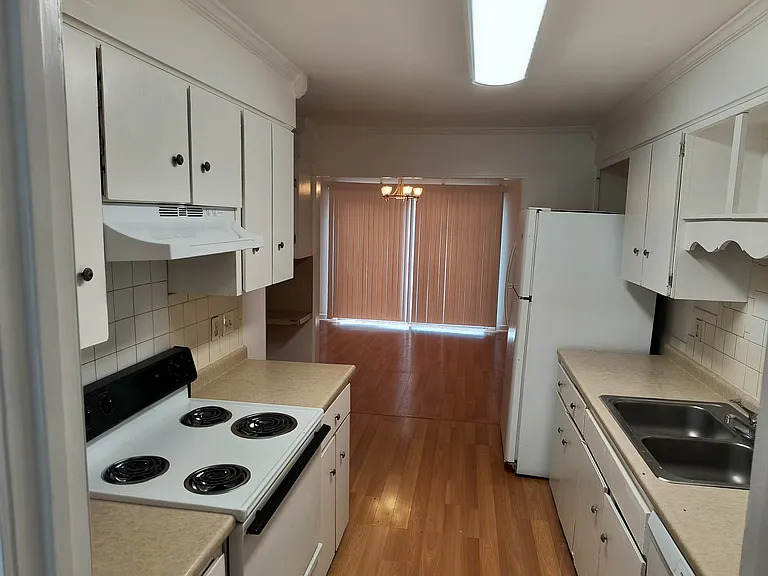 415 Raintree Pl — Photo 19
