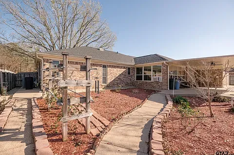 3863 Lamb Dr — Photo 8