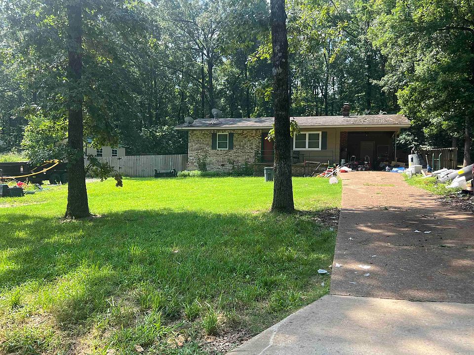 2nd image of 626 Stacey Dr