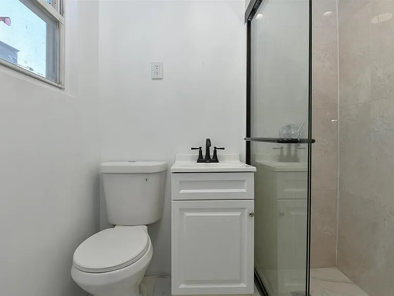531 28th St #1 — Photo 23