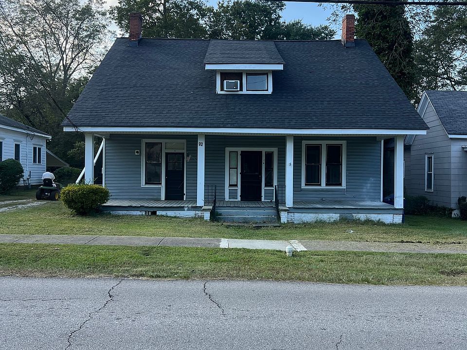 1st image of 92 Woodlawn Ave #C