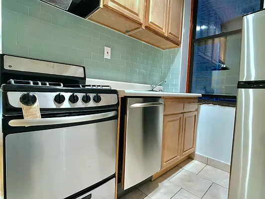 Rented by Sovereign Associates | media 23