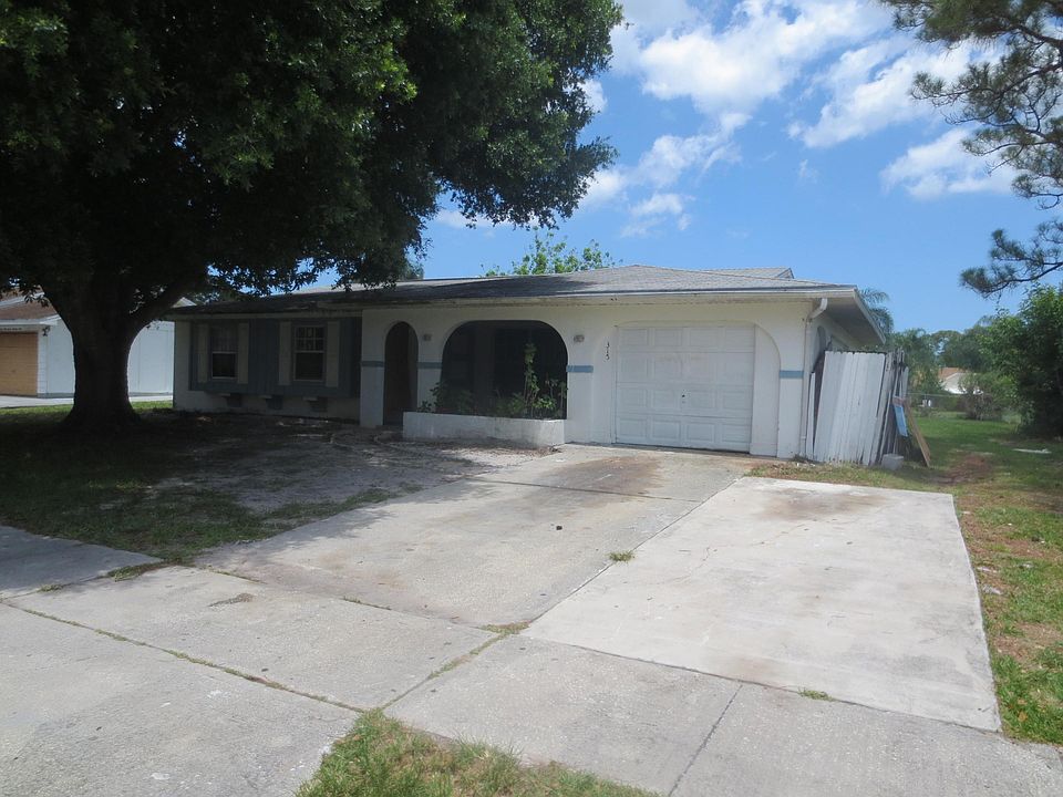 1st image of 315 NE Cullman Court