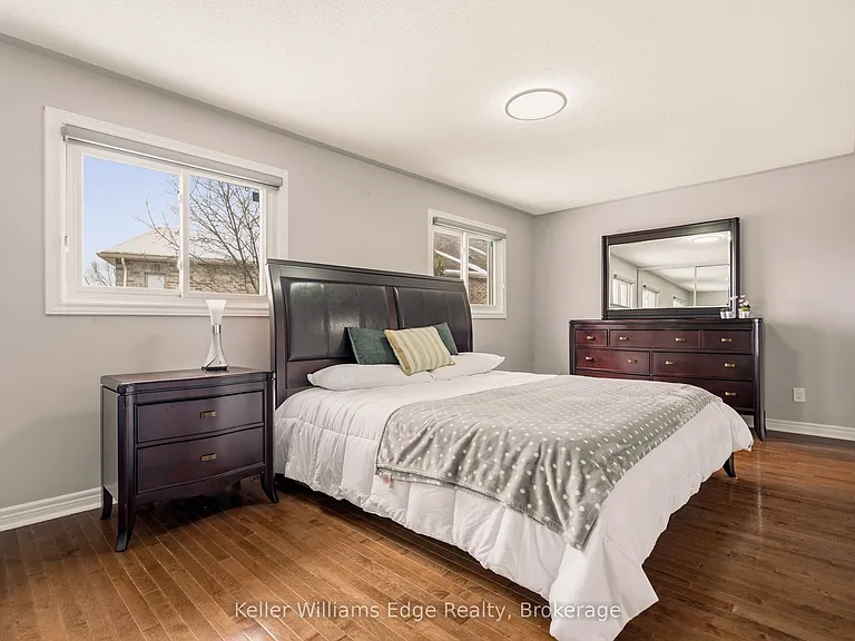 6760 Dillingwood Dr — Photo 26