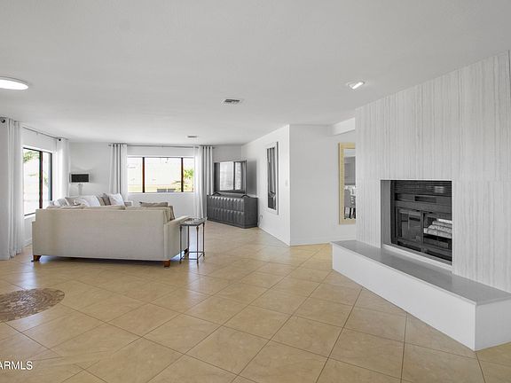 4th image of 15951 E THISTLE Drive