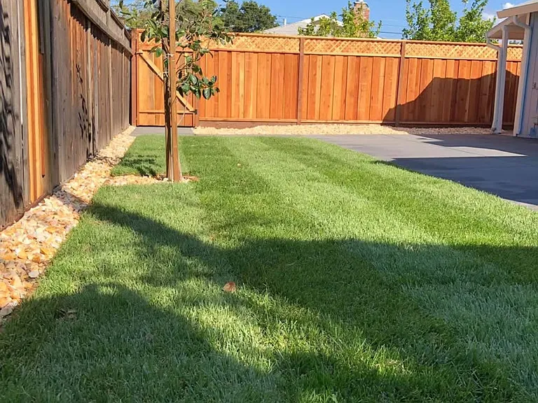 1057 Shamrock Dr #A — Photo 18