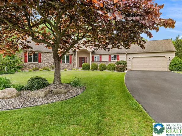 1223 Morning Star Dr, Allentown, PA 18106