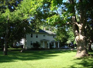 8305 N Solon Rd UPPR 2, Richmond, IL 60071