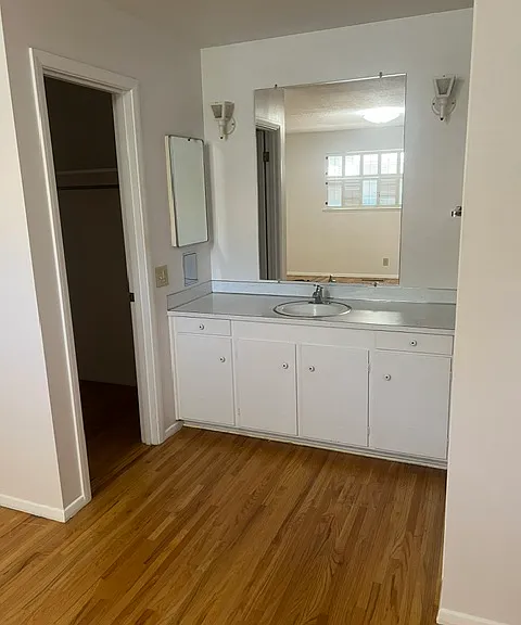3004 Utah St NE — Photo 17
