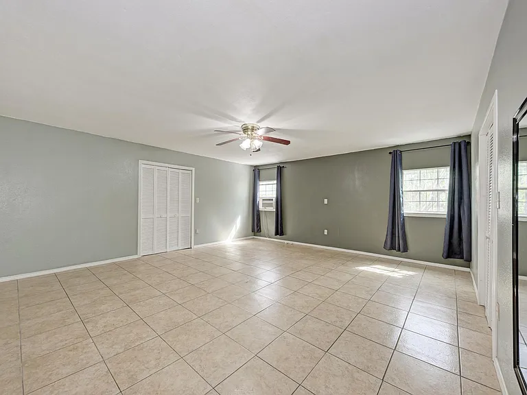 4701 Bandera Rd — Photo 20