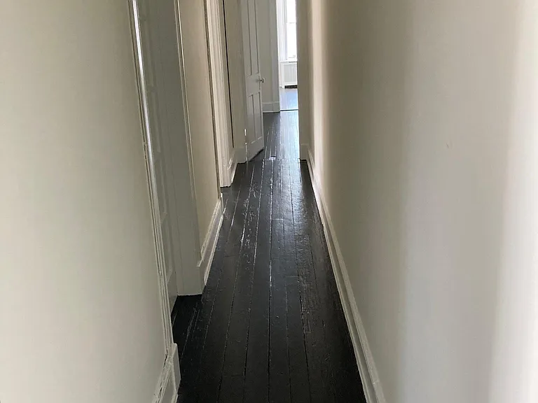 Hallway to bedrooms