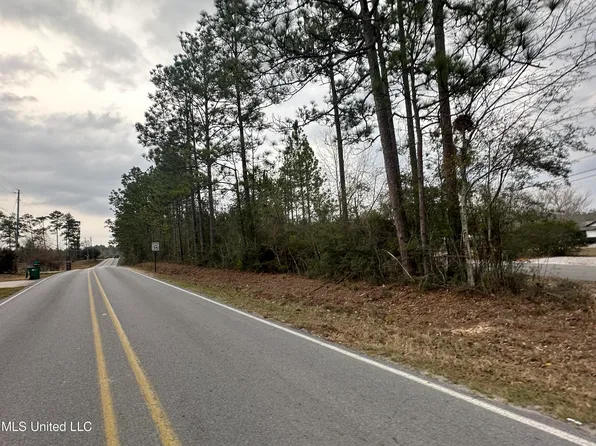 Shaw Rd, Saucier, MS 39574