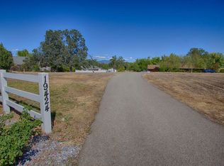 19424 Posey Ln, Redding, CA 96003