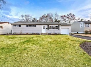 4 Avon Way, Brick, NJ 08724