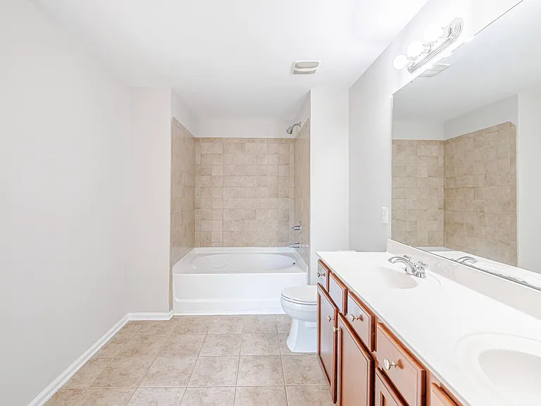 14106 Winford Ln — Photo 21