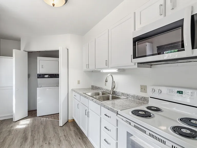 3485 Hargrove St — Photo 9