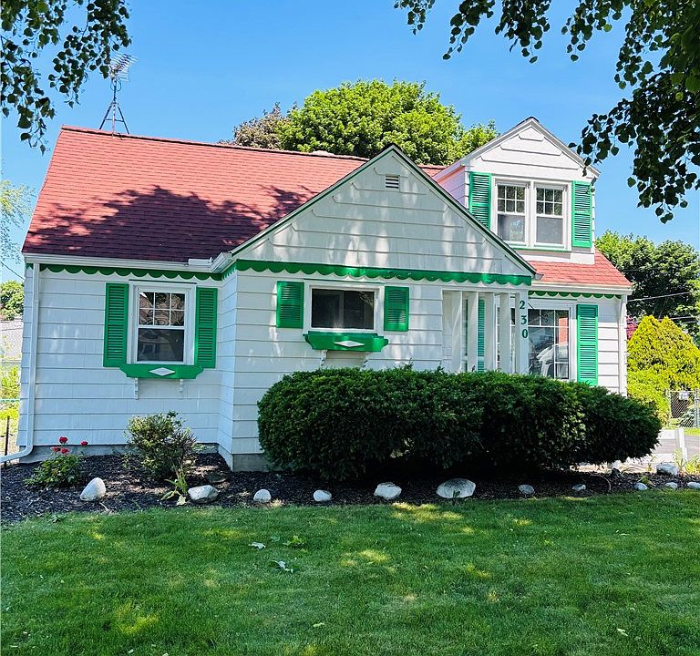 1st image of 230 Desmond Rd