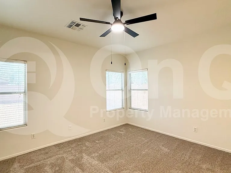 807 W Sunset Dr — Photo 11