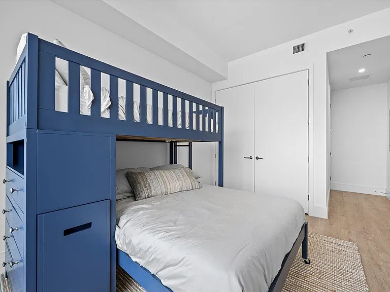 220 Lake Shore Dr #1513 — Photo 16
