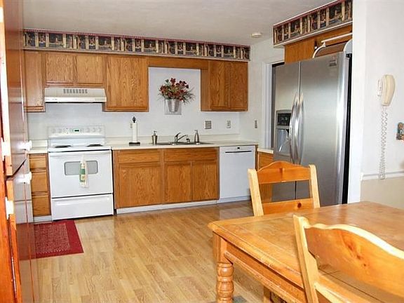 2nd image of 1680 Collinspark Ct
