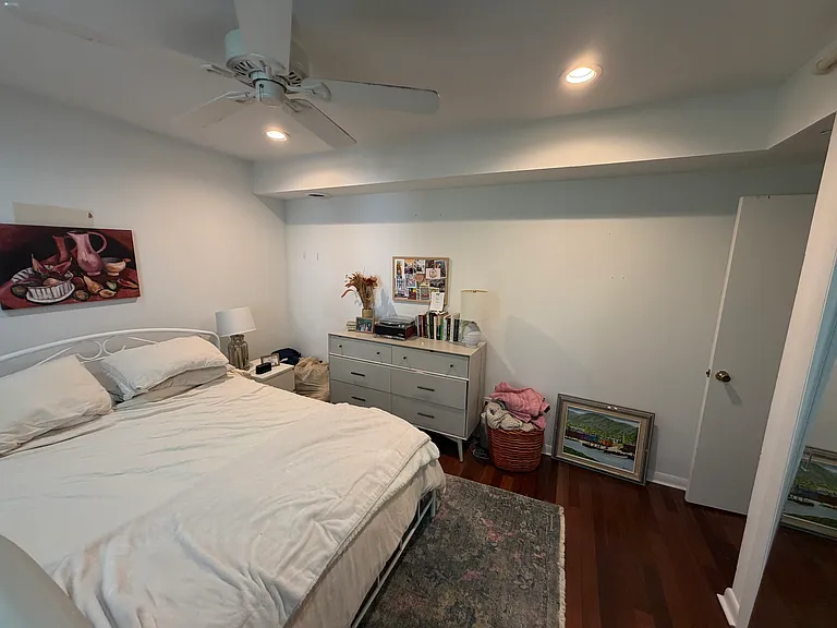 734 S 4th St #2R — Photo 17