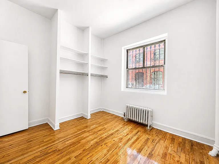 316 Mott St #C — Photo 2