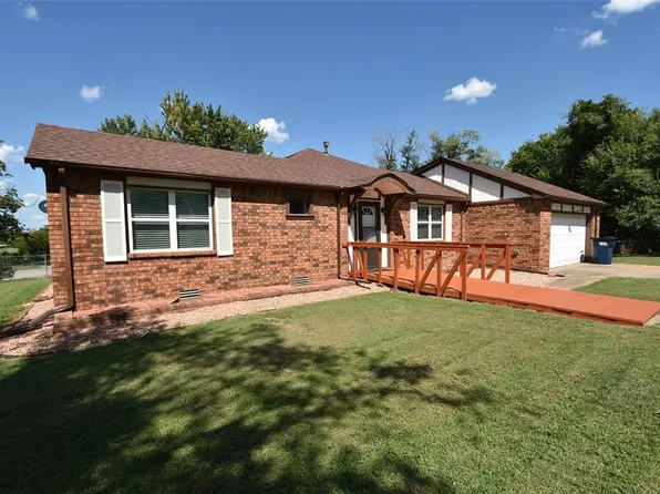 1612 Foster Ave, Seminole, OK 74868