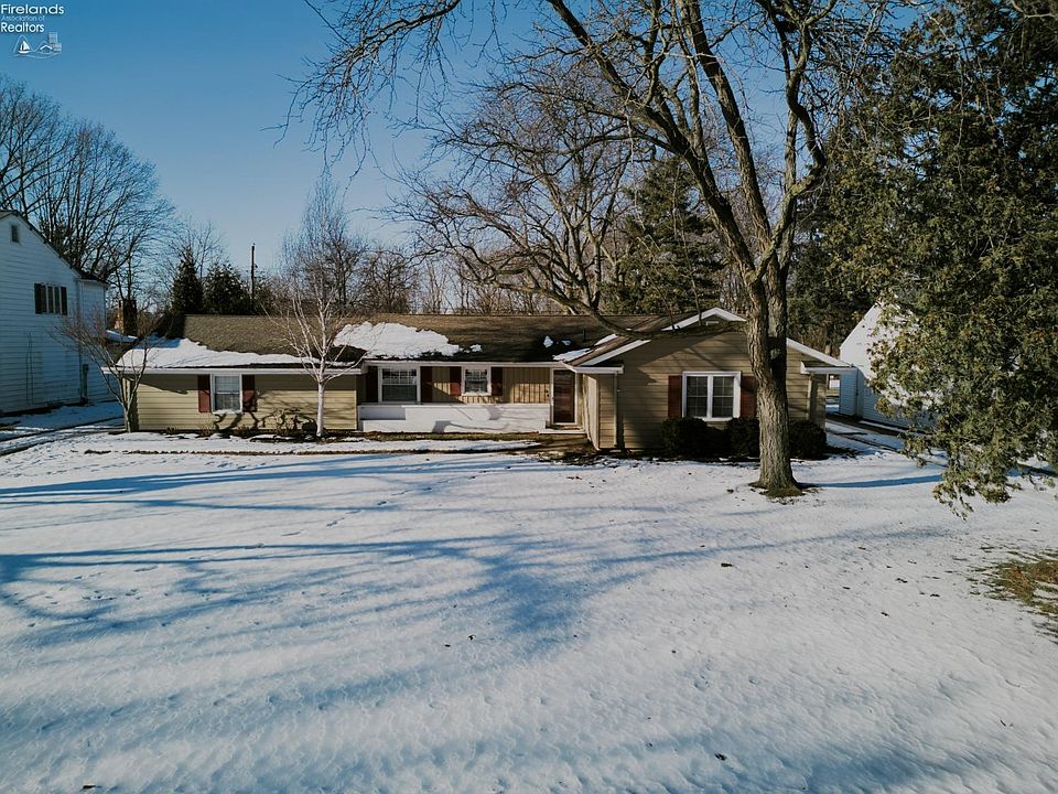 1st image of 303 Cedar Brook Ln