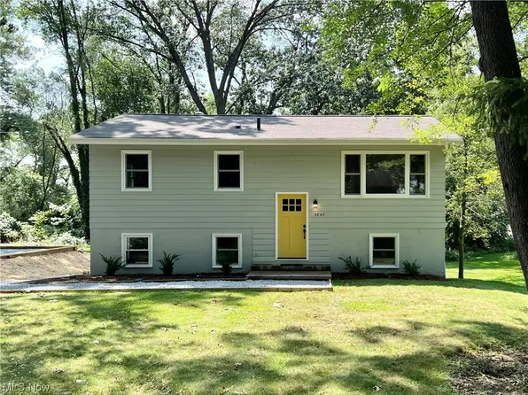 3842 Faith Ave, Akron, OH 44319