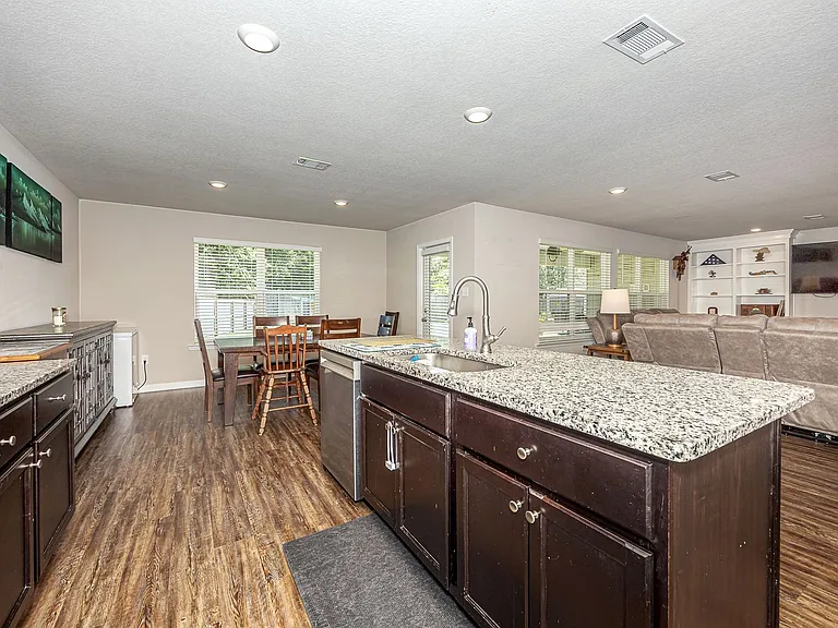 9125 Bellewood Dr — Photo 5