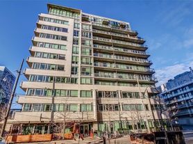 38 Niagara St, Toronto, ON