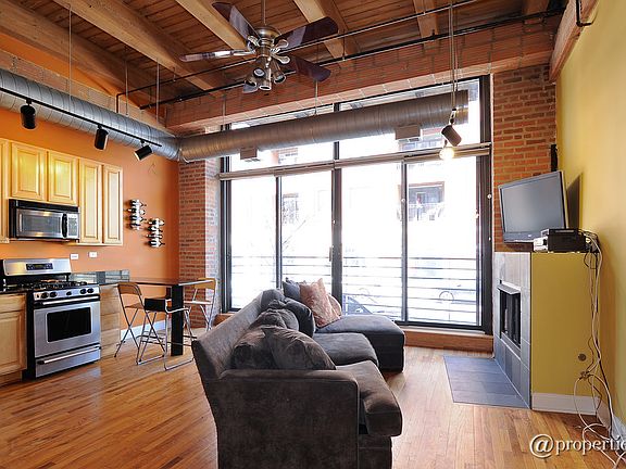 Kitchen/Living Room