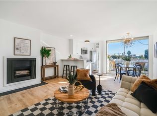 6151 Orange St APT 307, Los Angeles, CA 90048