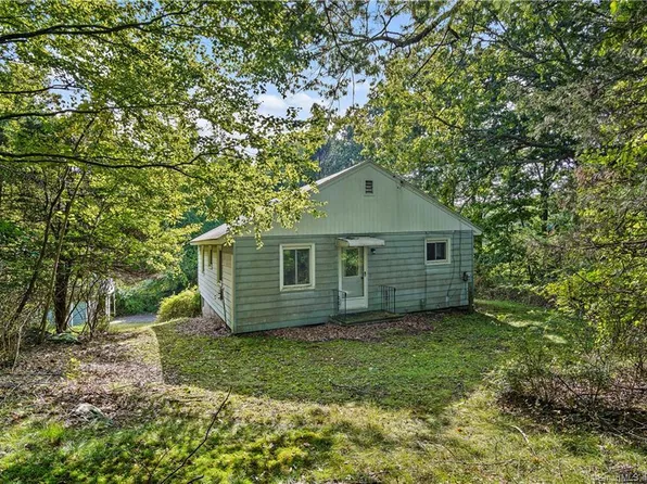 105 Hunters Avenue, Norwich, CT 06380