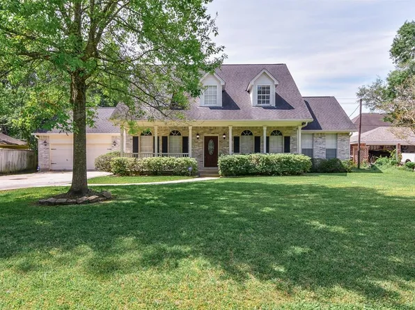 19223 Lockridge Dr, Spring, TX 77373