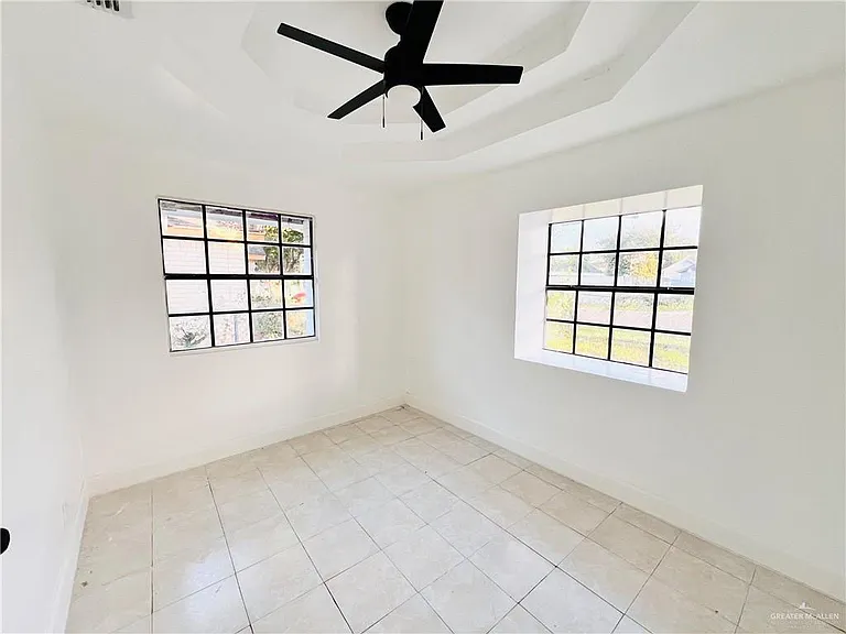 1905 Tierra Linda Cir W — Photo 12