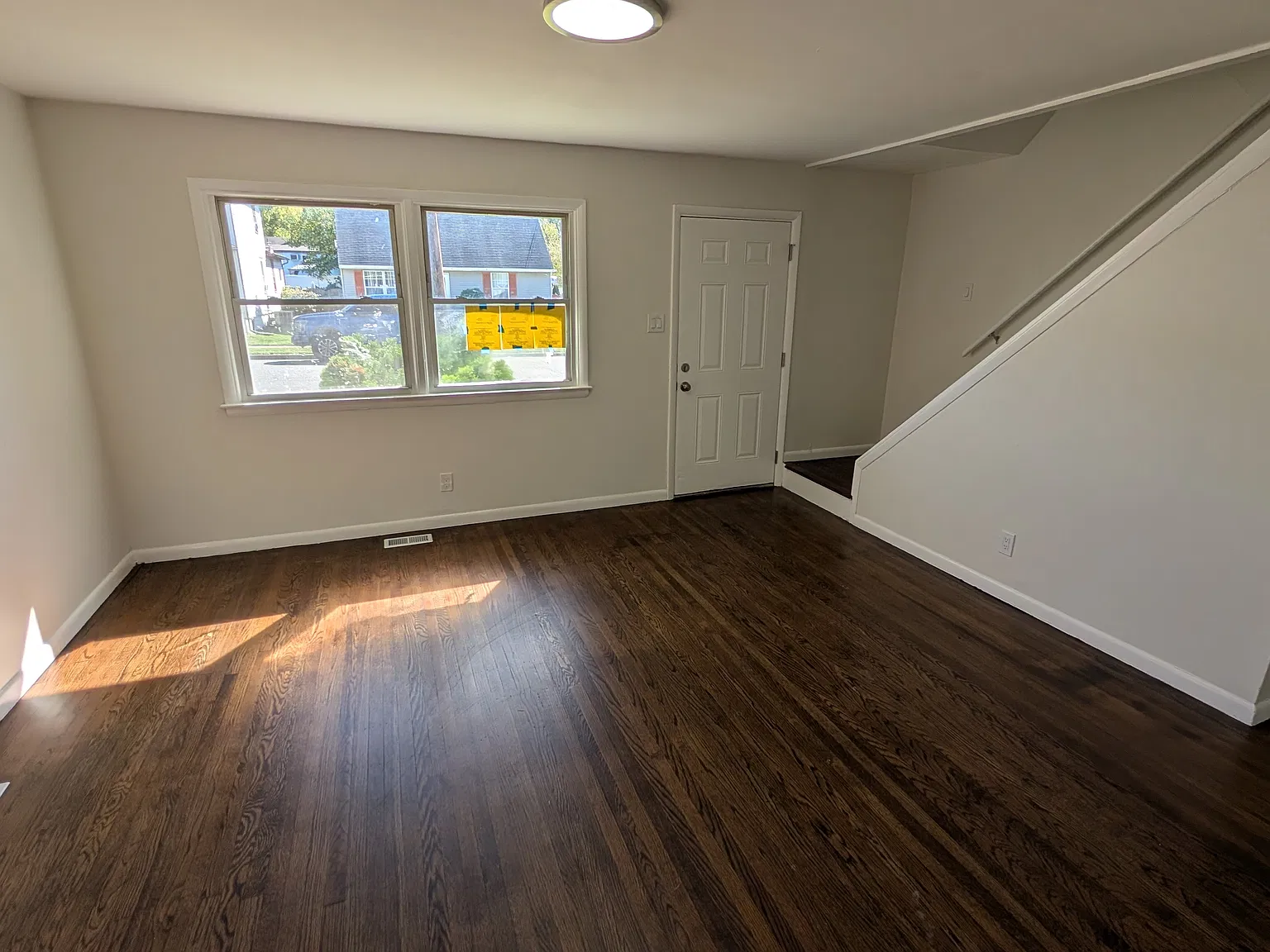 4 bed, 1.5 bath, 1366 sqft, $2,600 — Photo 4