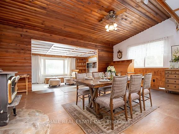 5th image of 2137 Chipmunk Rd
