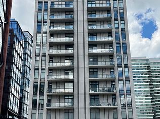 740 W Fulton St APT 1112, Chicago, IL 60661