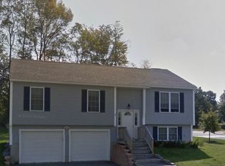 2 Ireland Dr, Berwick, ME 03901
